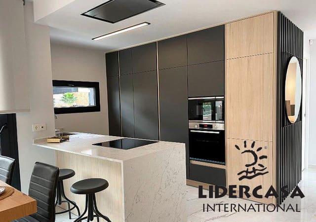 Apartamento de 2 habitaciones en Puerto Deportivo, Guardamar del Segura en venta con piscina garaje - 299.000 € (Ref: 9450747)