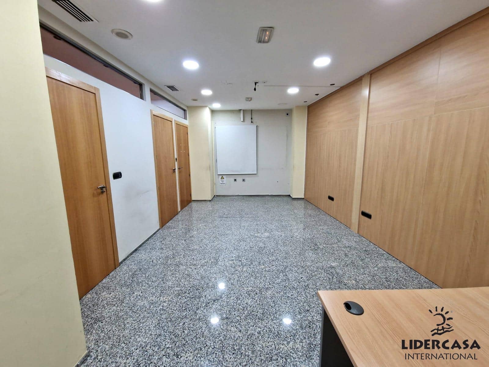 6 chambre Local Commercial à vendre à Murcie ville - 400 000 € (Ref: 9450748)