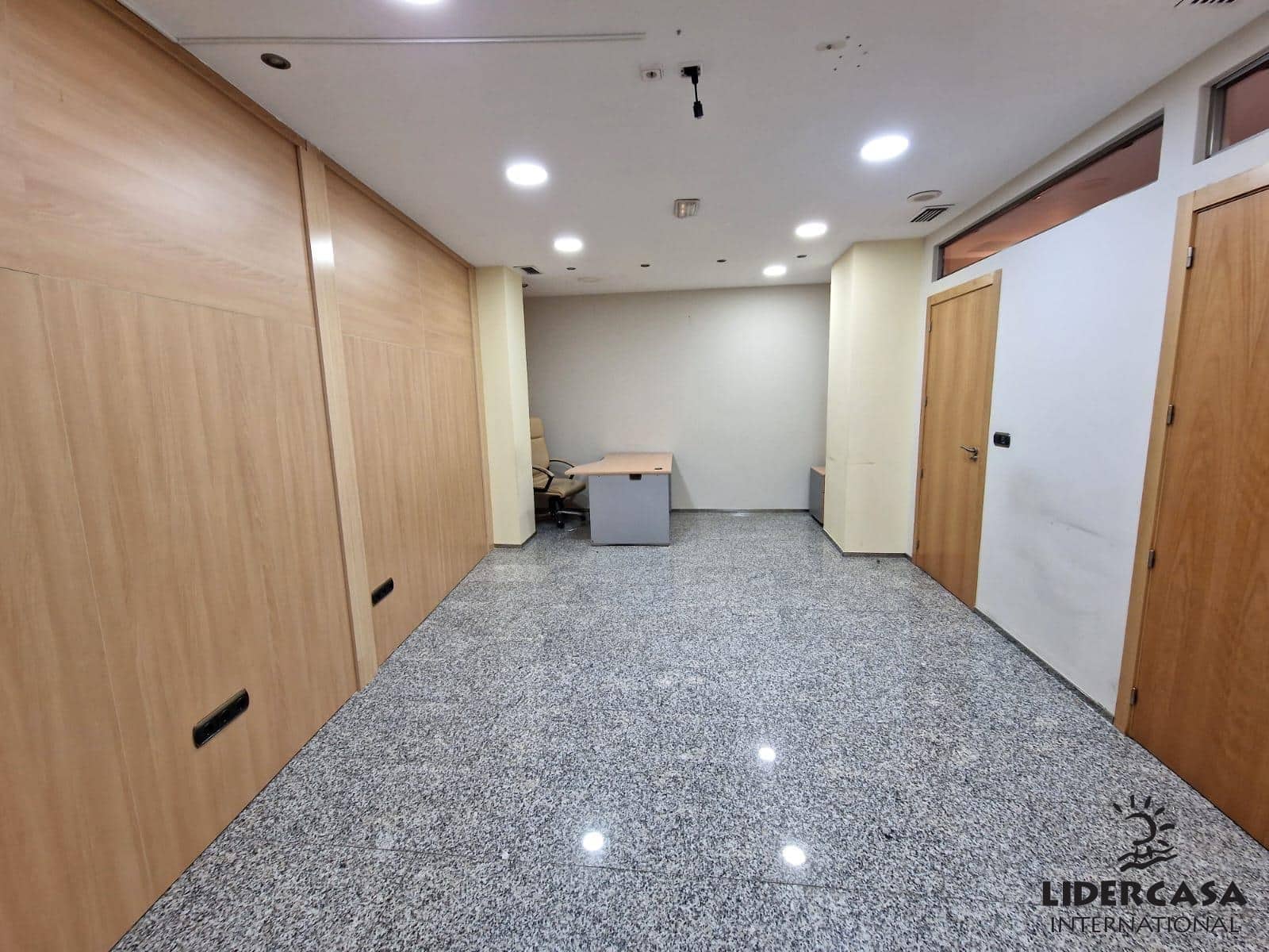 6 chambre Local Commercial à vendre à Murcie ville - 400 000 € (Ref: 9450748)