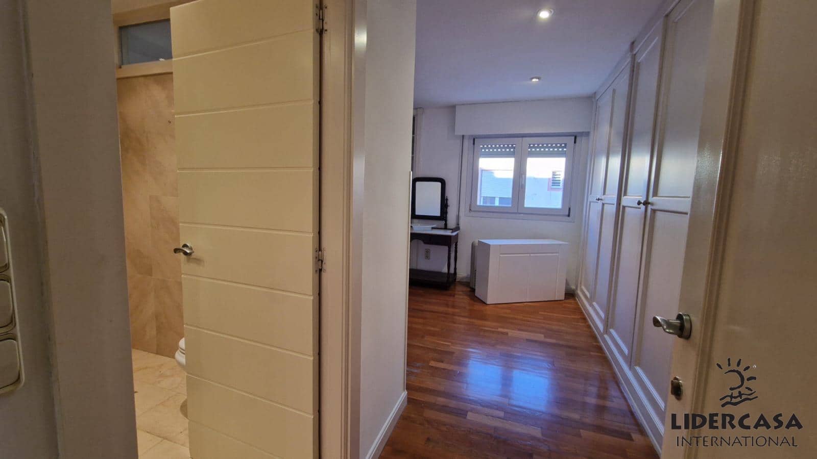 3 quarto Apartamento para arrendar em Murcia cidade com garagem - 1 000 € (Ref: 9450751)