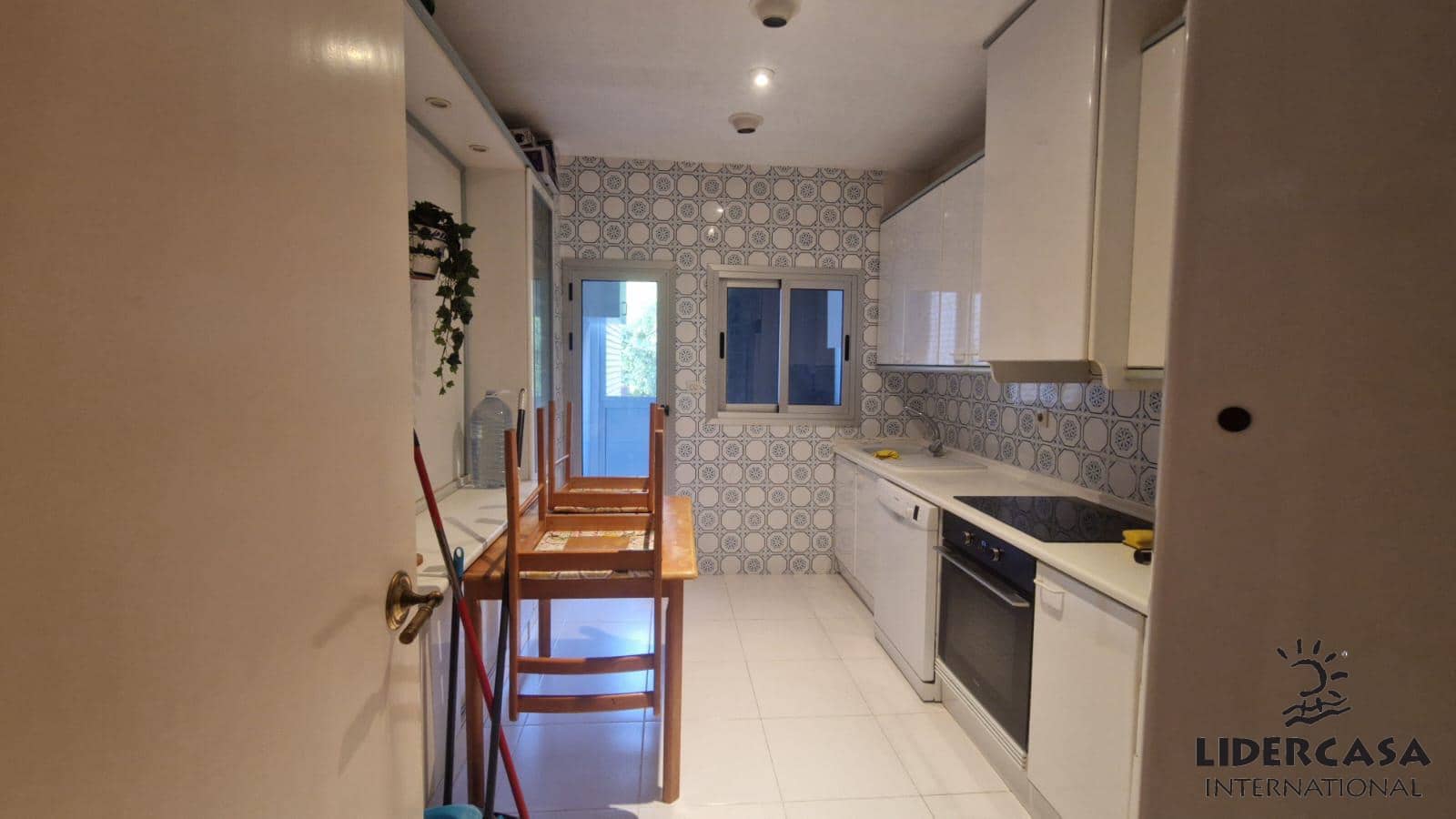 4 makuuhuone Asunto vuokrattavana paikassa Murcia kaupunki mukana 
autotalli - 1 200 € (Ref: 9450753)