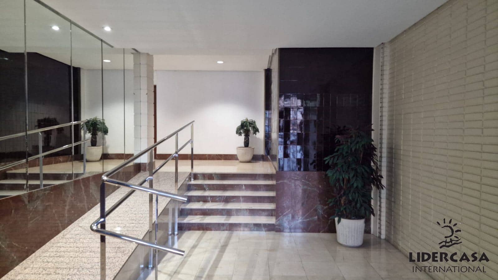 4 makuuhuone Asunto vuokrattavana paikassa Murcia kaupunki mukana 
autotalli - 1 200 € (Ref: 9450753)