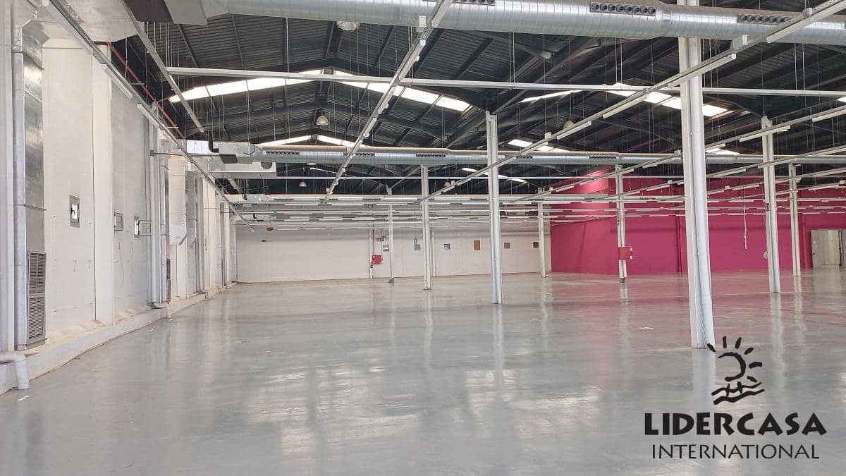 Commercial for sale in San Javier with garage - € 2,116,000 (Ref: 9450755)