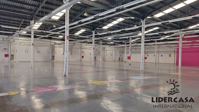 Commercial for sale in Ciudad, San Javier with garage - € 2,116,000 (Ref: 9450755)