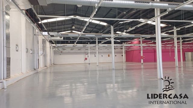 Commercial for sale in Ciudad, San Javier with garage - € 2,116,000 (Ref: 9450755)
