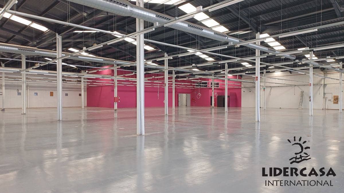 Commercial for sale in San Javier with garage - € 2,116,000 (Ref: 9450755)