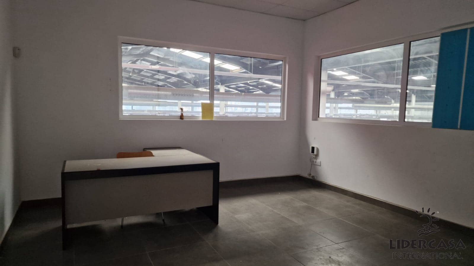 Commercial for sale in San Javier with garage - € 2,116,000 (Ref: 9450755)