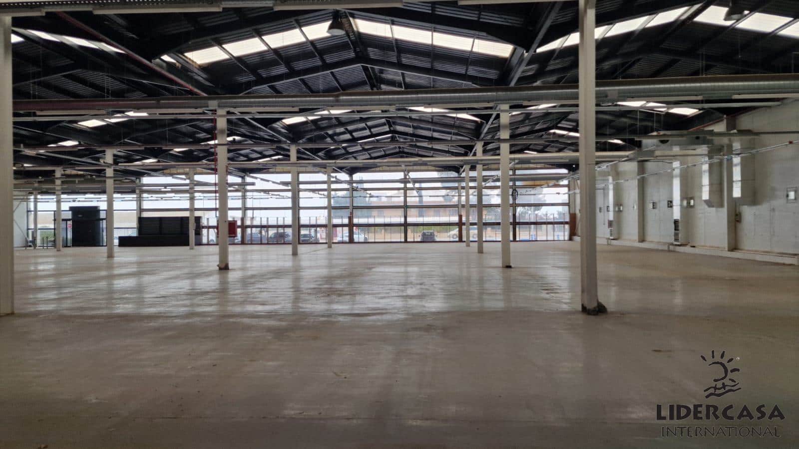 Commercial for sale in San Javier with garage - € 2,116,000 (Ref: 9450755)