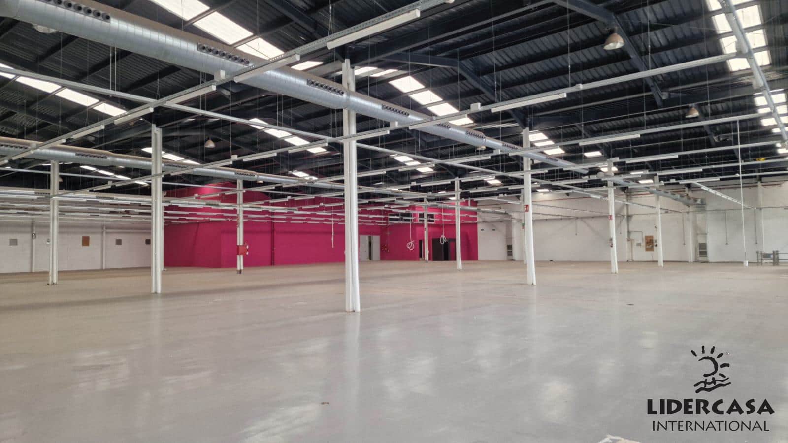 Commercial for sale in San Javier with garage - € 2,116,000 (Ref: 9450755)