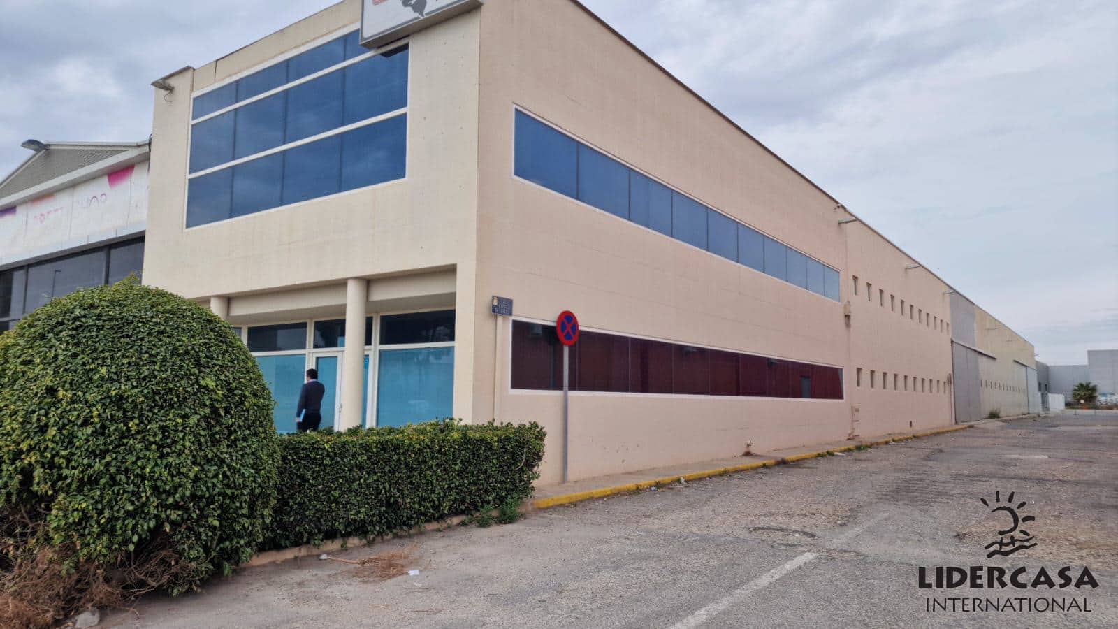 Commercial for sale in San Javier with garage - € 2,116,000 (Ref: 9450755)