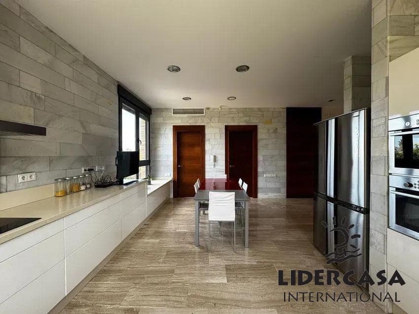 5 quarto Moradia para venda em Casillas com piscina garagem - 790 000 € (Ref: 9450760)