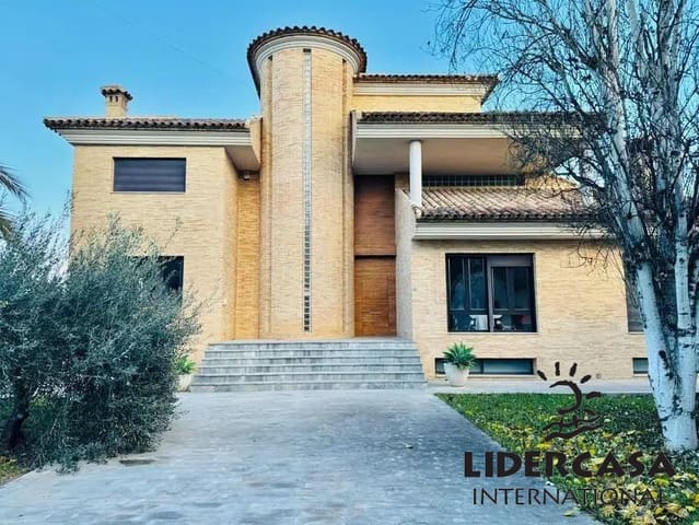 5 soveværelse Villa til salg i Casillas, Murcia by med swimmingpool garage - € 790.000 (Ref: 9450760)