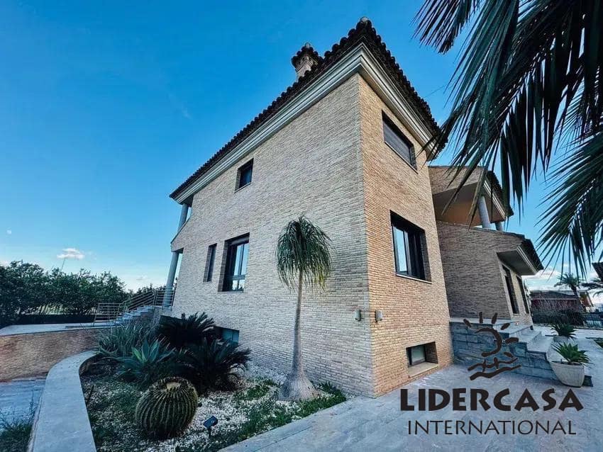 5 quarto Moradia para venda em Casillas com piscina garagem - 790 000 € (Ref: 9450760)