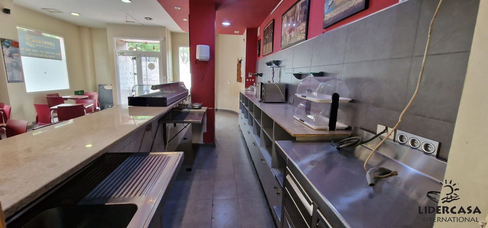 Commercieel te koop in Alcantarilla - € 89.950 (Ref: 9450763)