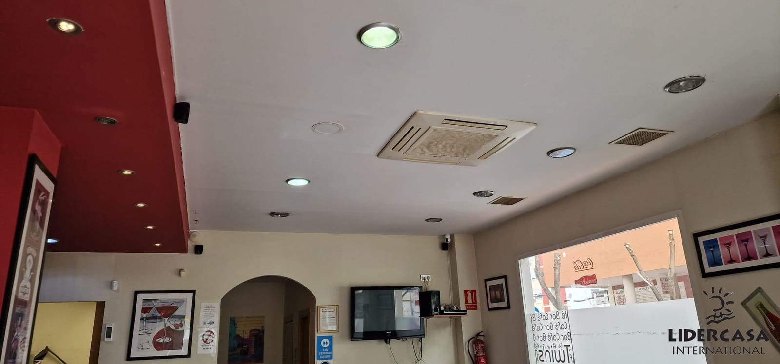 Commercieel te koop in Alcantarilla - € 89.950 (Ref: 9450763)