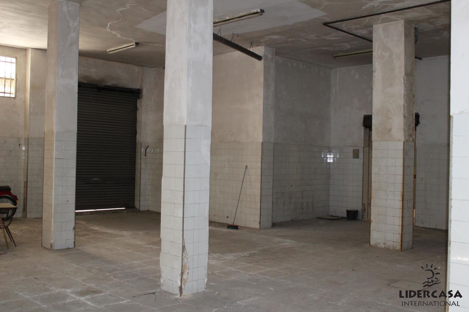 Kommersiell till salu i Murcia stad med garage - 400 000 € (Ref: 9450764)