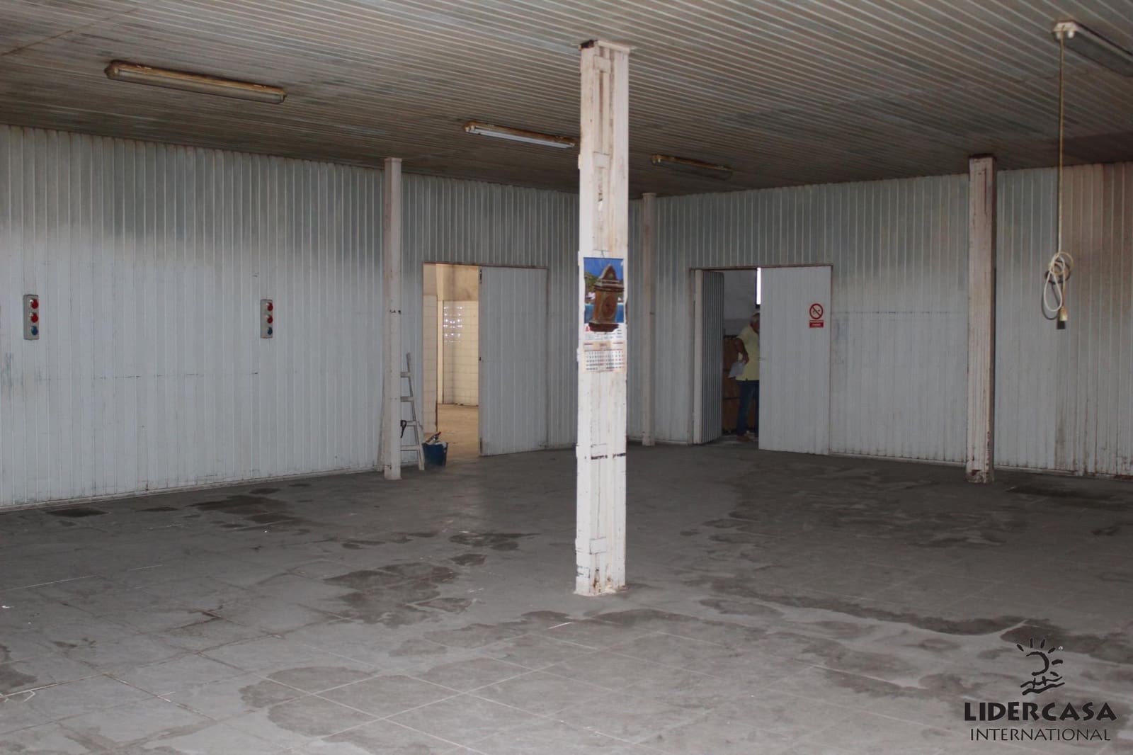 Kommersiell till salu i Murcia stad med garage - 400 000 € (Ref: 9450764)