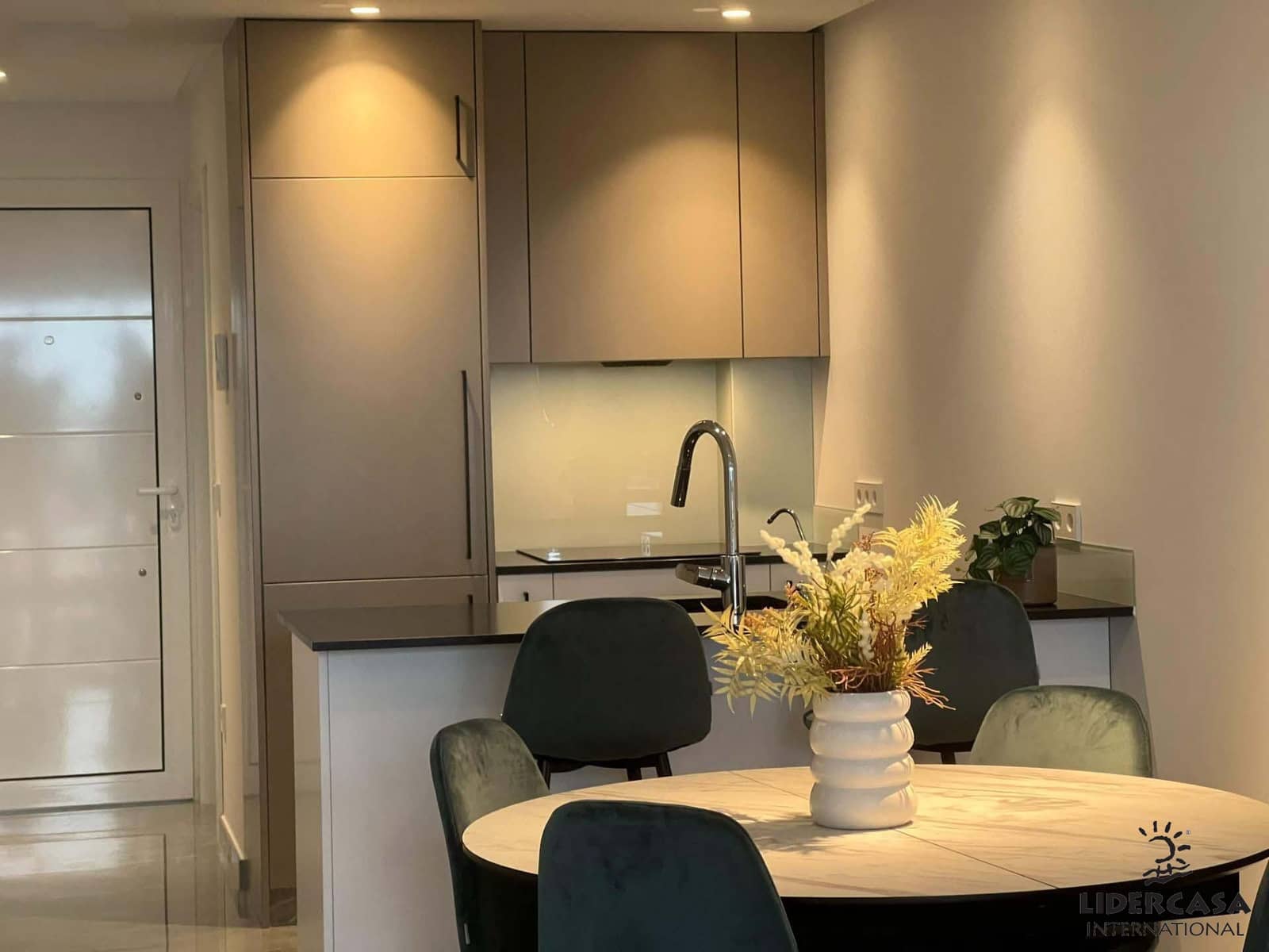 2 bedroom Apartment for sale in Xeresa with pool garage - € 250,000 (Ref: 9450765)