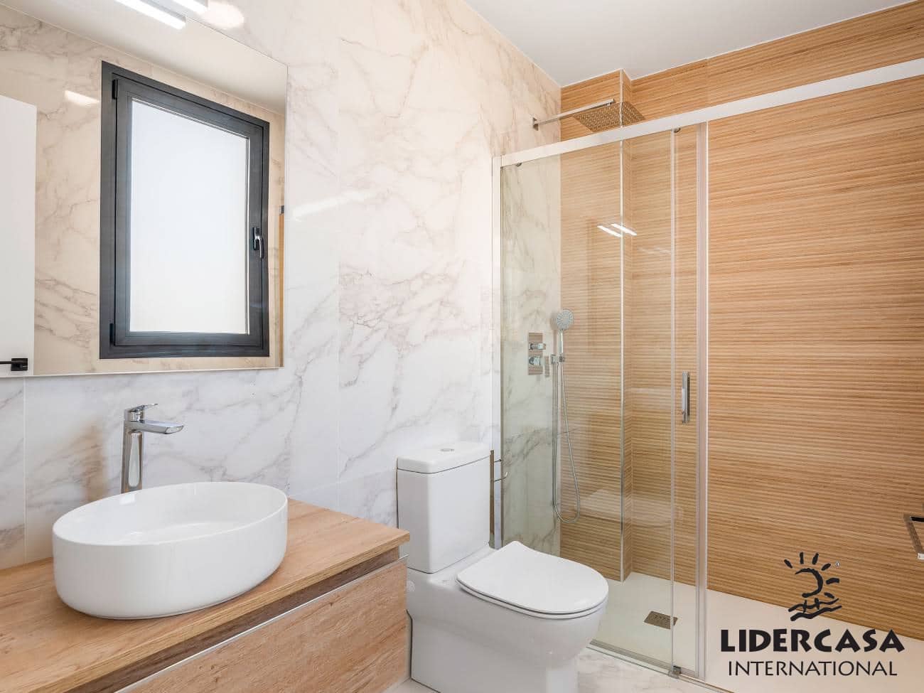 3 soverom Rekkehus til salgs i Benijofar med svømmebasseng garasje - € 350 000 (Ref: 9450771)