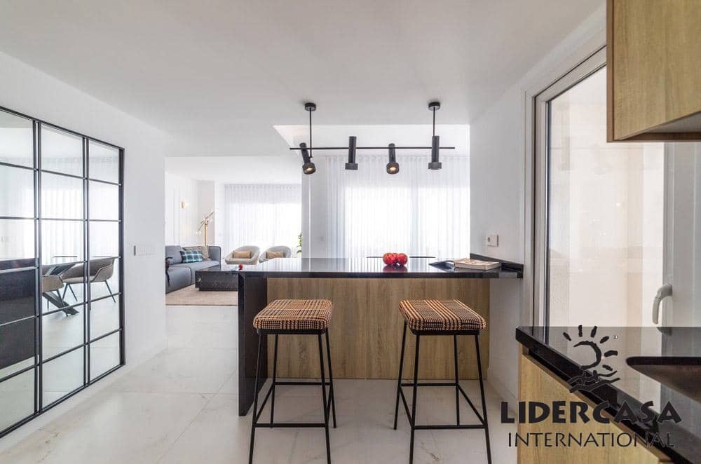 2 soveværelse Lejlighed til salg i Torrevieja med swimmingpool garage - € 574.000 (Ref: 9450772)