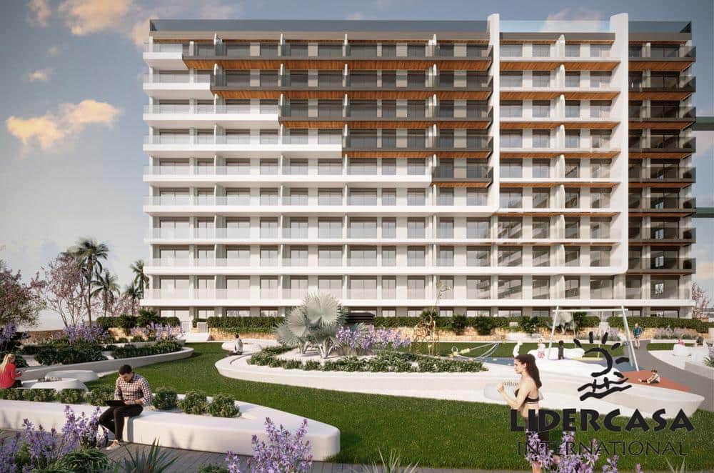 3 makuuhuone Kattohuoneisto myytävänä paikassa Torrevieja mukana uima-altaan 
autotalli - 339 000 € (Ref: 9450773)