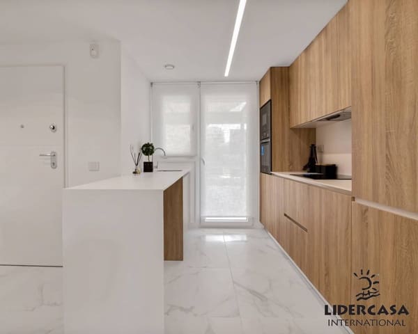 3 makuuhuone Kattohuoneisto myytävänä paikassa Punta Prima, Torrevieja mukana uima-altaan 
autotalli - 339 000 € (Ref: 9450773)