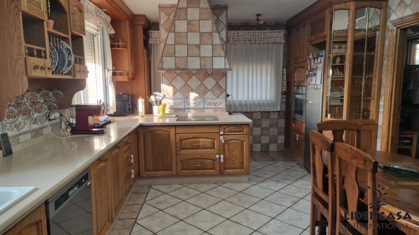 5 soverom Villa til salgs i El Raal med svømmebasseng garasje - € 649 950 (Ref: 9450777)