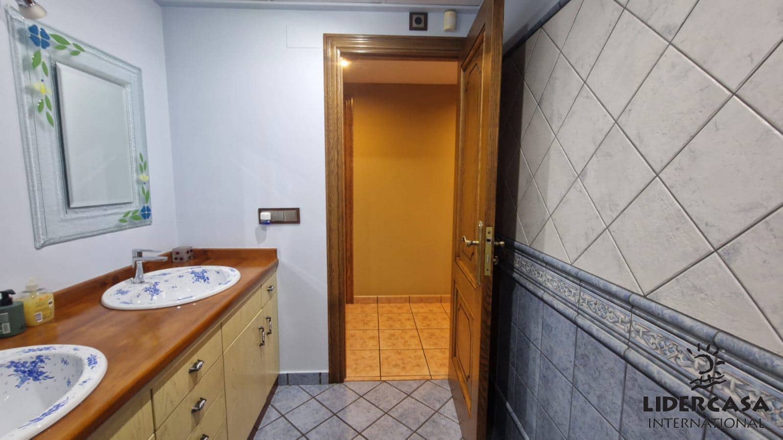 5 soverom Villa til salgs i El Raal med svømmebasseng garasje - € 649 950 (Ref: 9450777)