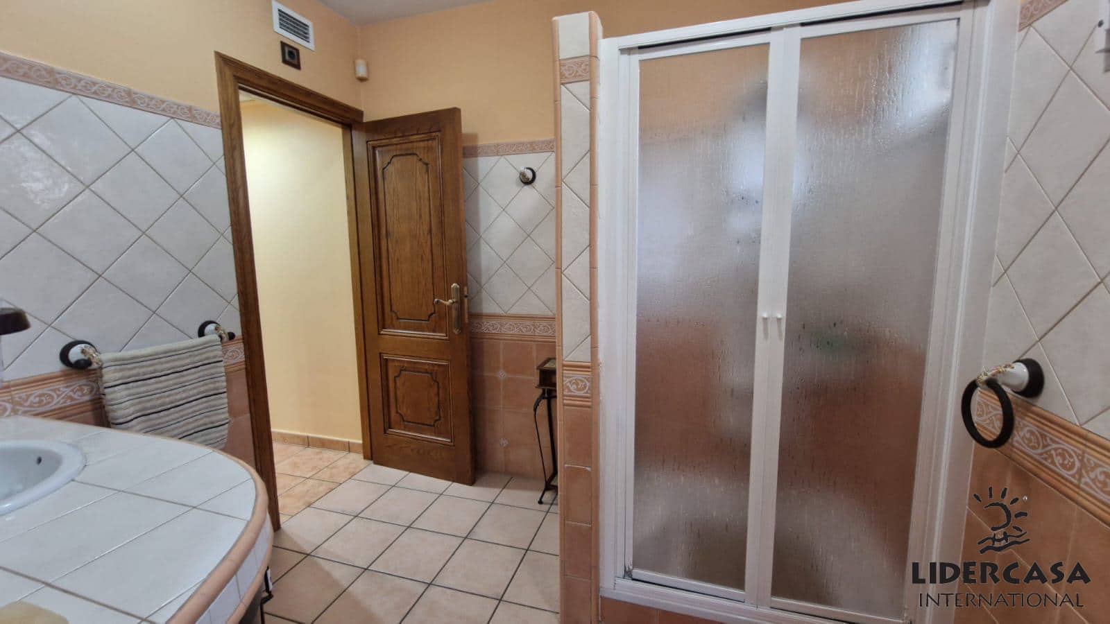 5 soverom Villa til salgs i El Raal med svømmebasseng garasje - € 649 950 (Ref: 9450777)