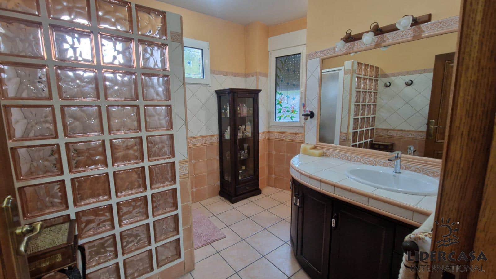 5 soverom Villa til salgs i El Raal med svømmebasseng garasje - € 649 950 (Ref: 9450777)