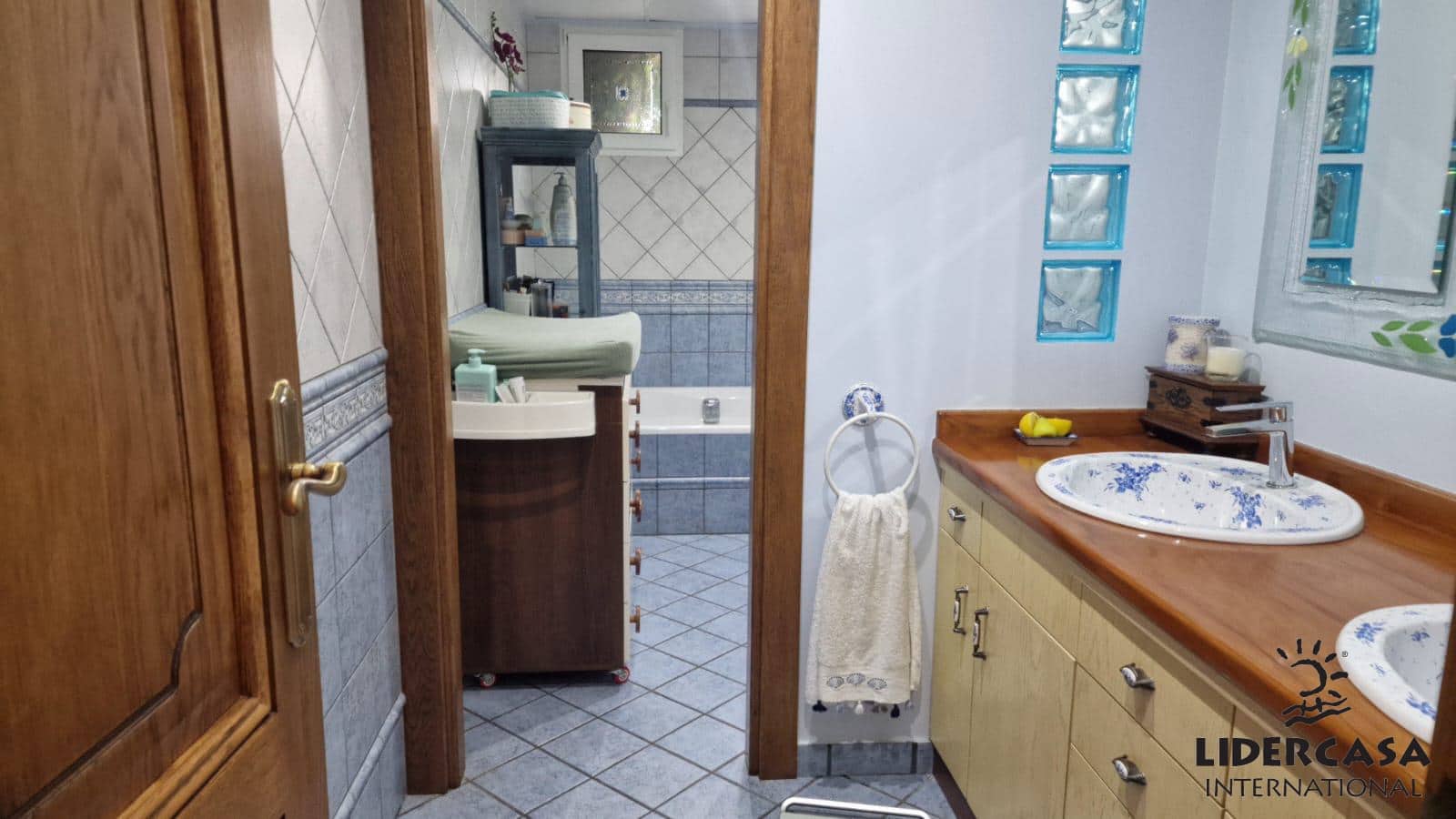 5 soverom Villa til salgs i El Raal med svømmebasseng garasje - € 649 950 (Ref: 9450777)