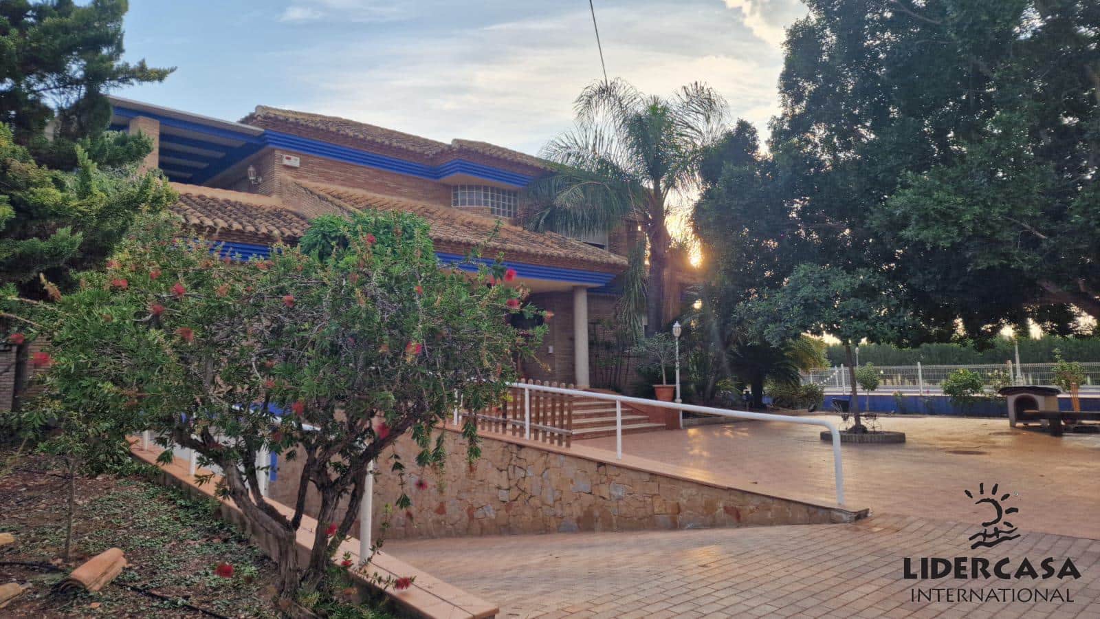 5 soverom Villa til salgs i El Raal med svømmebasseng garasje - € 649 950 (Ref: 9450777)