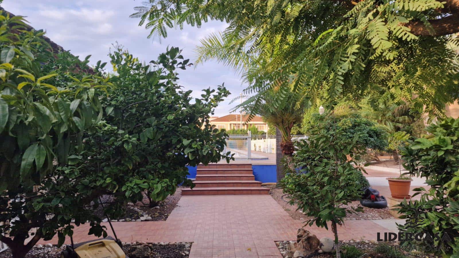 5 soverom Villa til salgs i El Raal med svømmebasseng garasje - € 649 950 (Ref: 9450777)