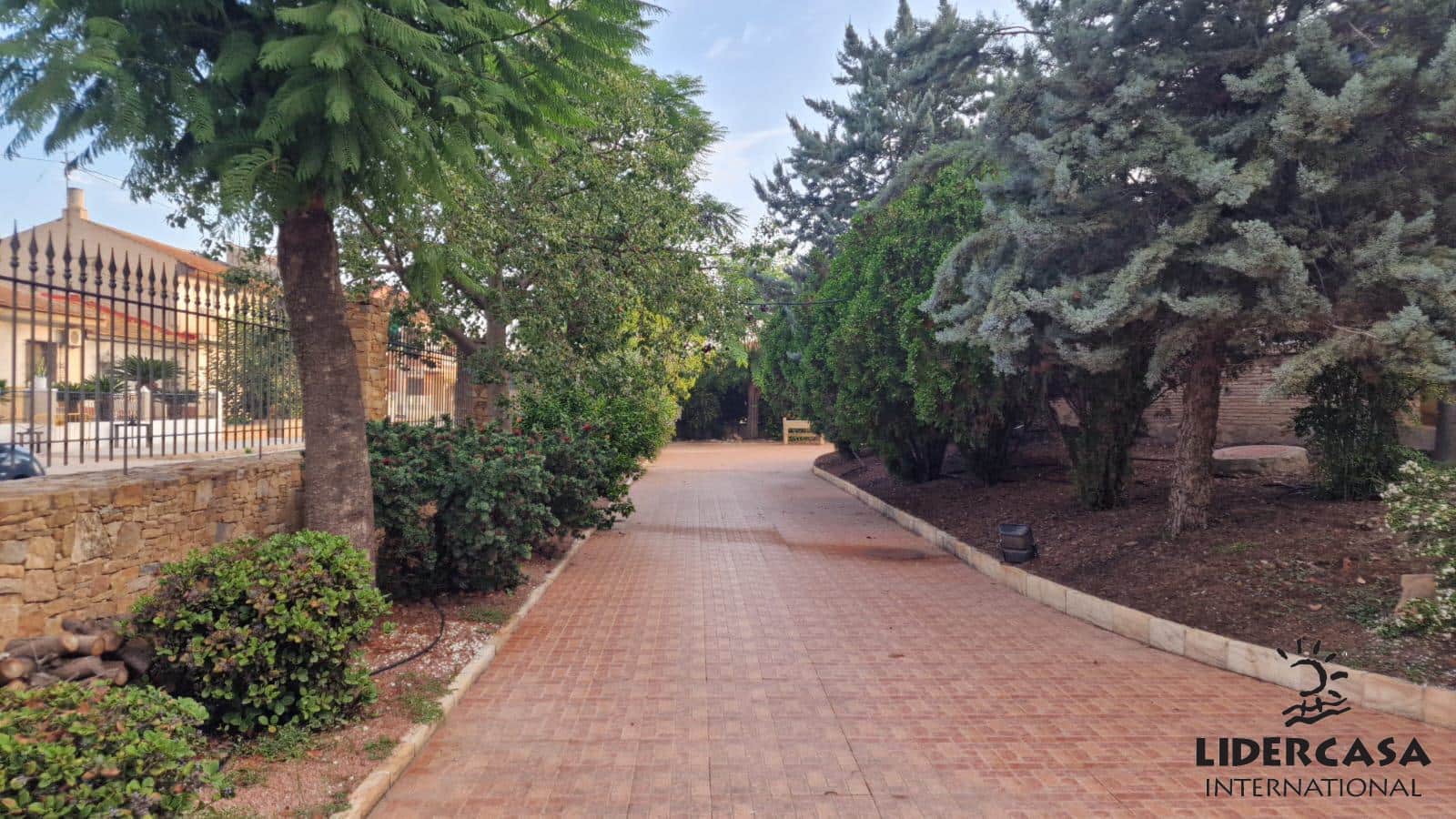 5 soverom Villa til salgs i El Raal med svømmebasseng garasje - € 649 950 (Ref: 9450777)