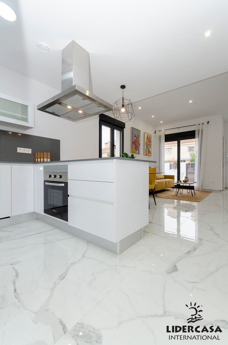 3 bedroom Semi-detached Villa for sale in Torrevieja with pool garage - € 385,000 (Ref: 9450781)