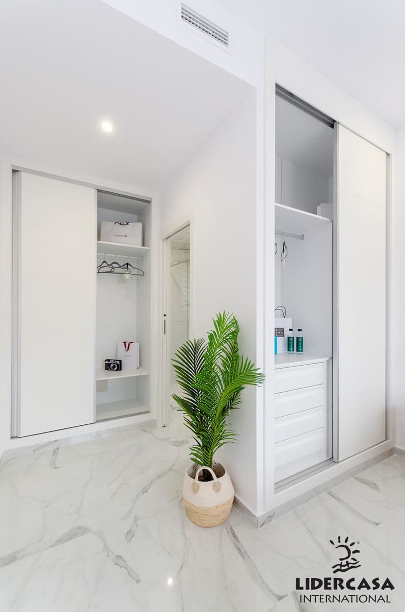 3 bedroom Semi-detached Villa for sale in Torrevieja with pool garage - € 385,000 (Ref: 9450781)