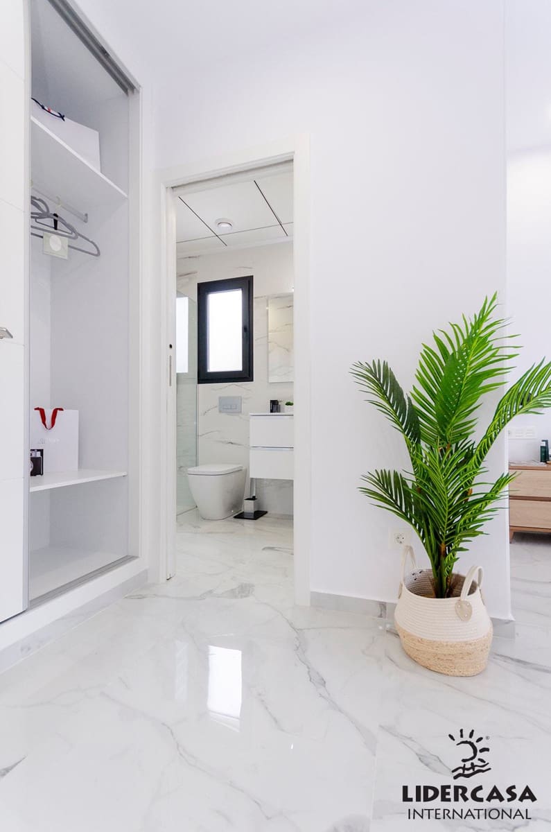 3 bedroom Semi-detached Villa for sale in Torrevieja with pool garage - € 385,000 (Ref: 9450781)