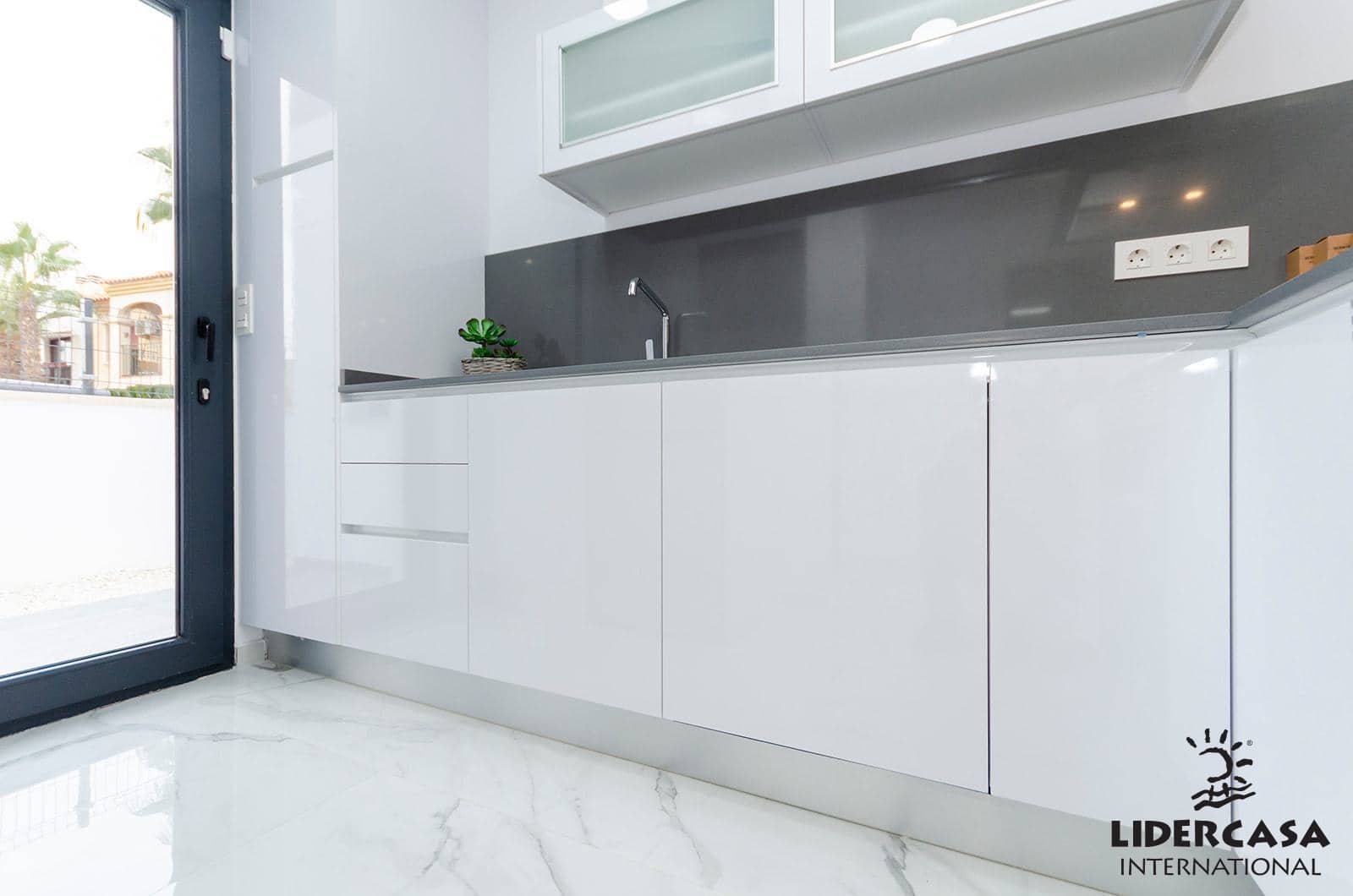 3 bedroom Semi-detached Villa for sale in Torrevieja with pool garage - € 385,000 (Ref: 9450781)