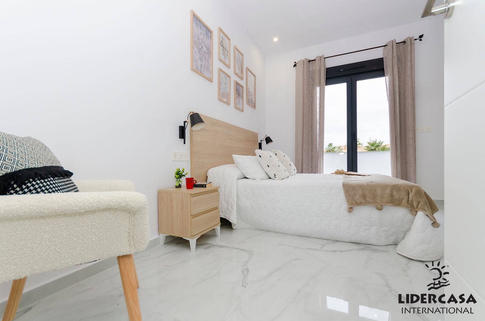 3 bedroom Semi-detached Villa for sale in Torrevieja with pool garage - € 385,000 (Ref: 9450781)