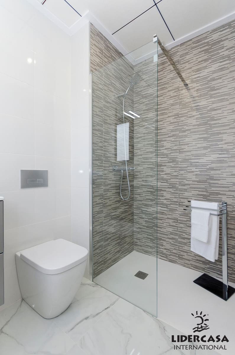 3 bedroom Semi-detached Villa for sale in Torrevieja with pool garage - € 385,000 (Ref: 9450781)