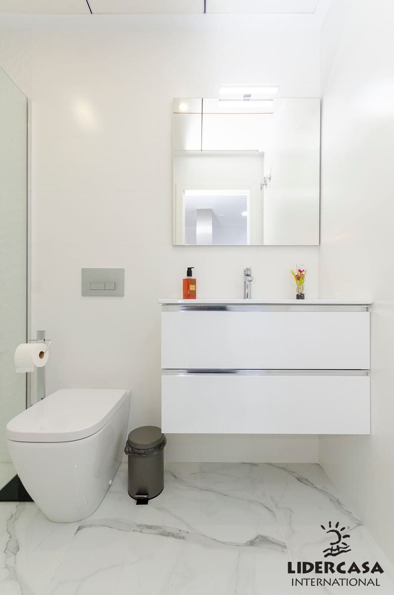 3 bedroom Semi-detached Villa for sale in Torrevieja with pool garage - € 385,000 (Ref: 9450781)