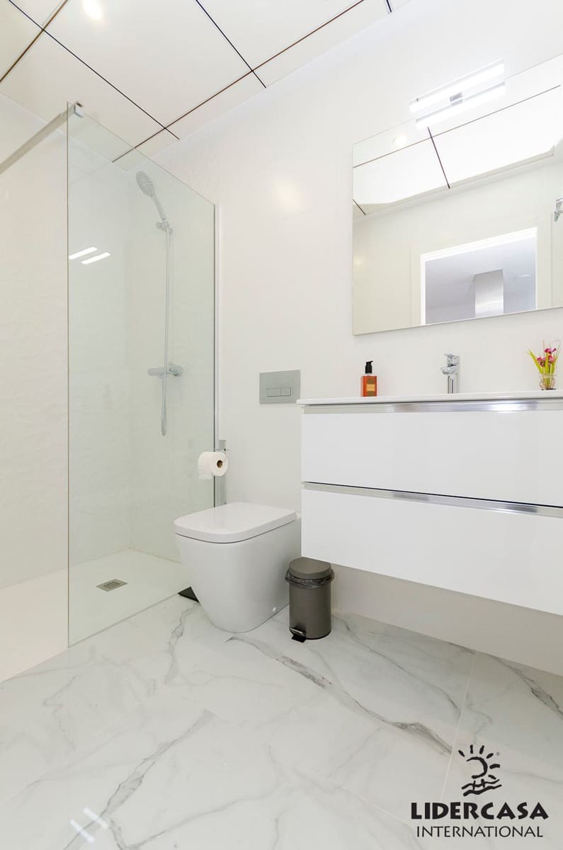 3 bedroom Semi-detached Villa for sale in Torrevieja with pool garage - € 385,000 (Ref: 9450781)