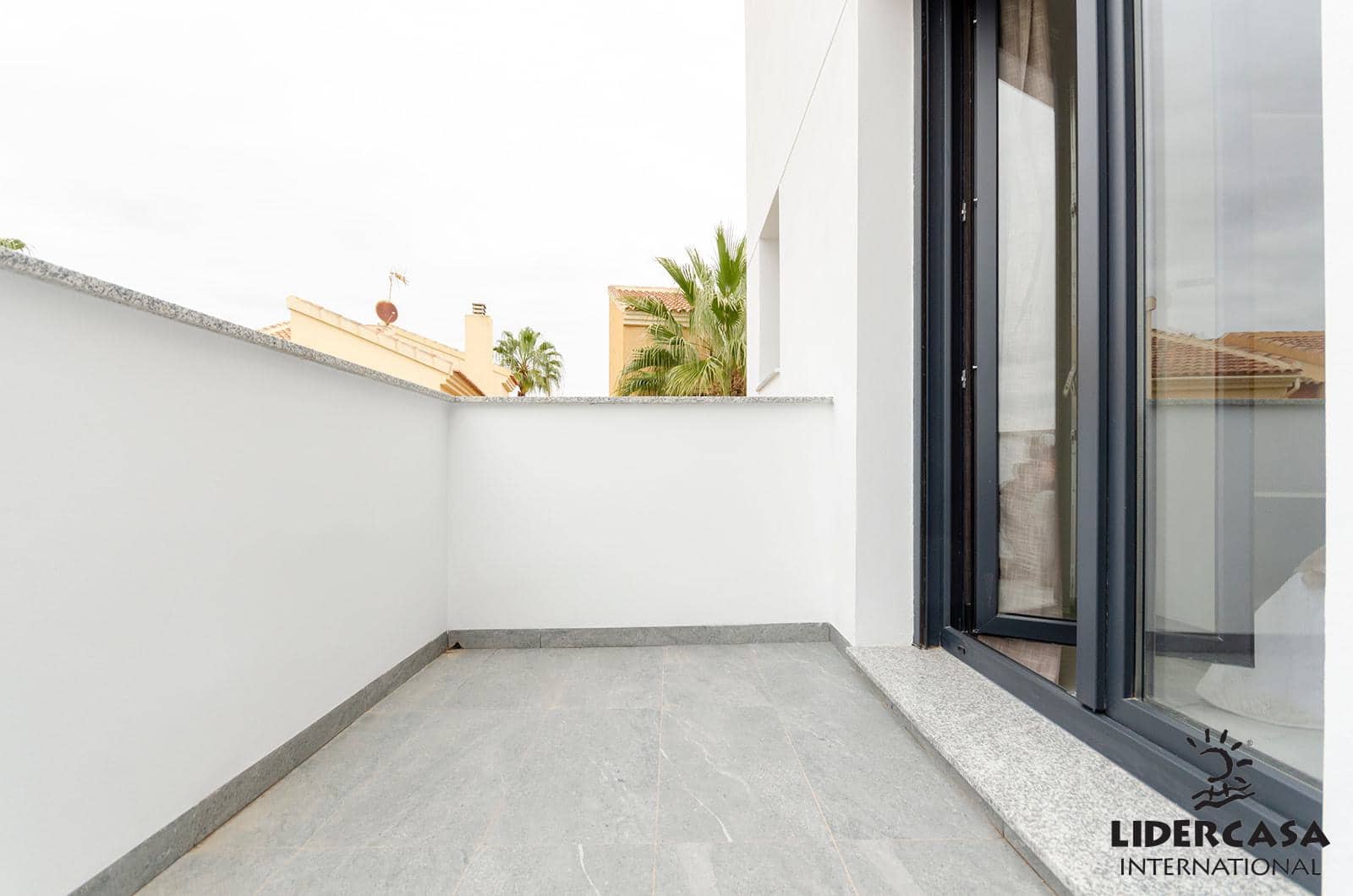 3 bedroom Semi-detached Villa for sale in Torrevieja with pool garage - € 385,000 (Ref: 9450781)