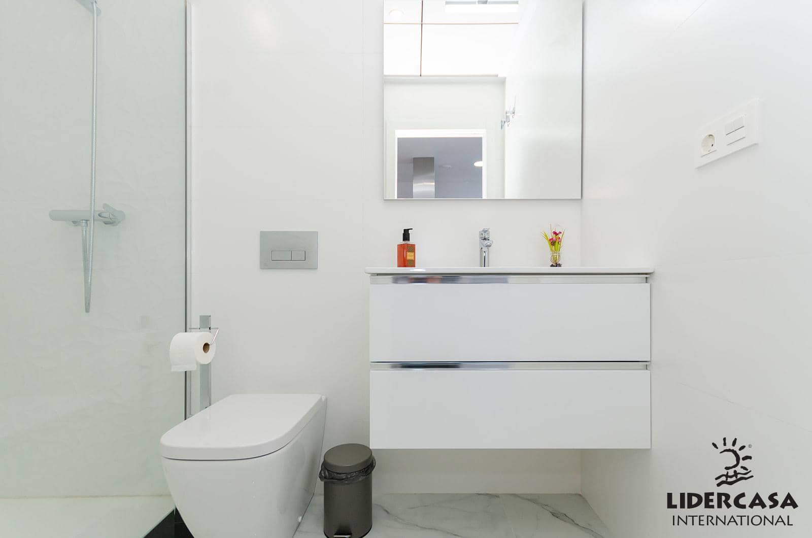 3 bedroom Semi-detached Villa for sale in Torrevieja with pool garage - € 385,000 (Ref: 9450781)