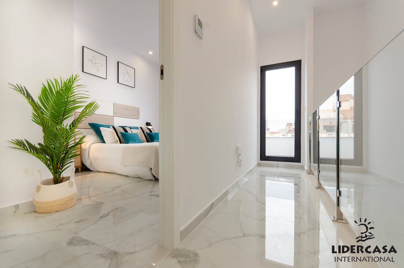 3 bedroom Semi-detached Villa for sale in Torrevieja with pool garage - € 385,000 (Ref: 9450781)