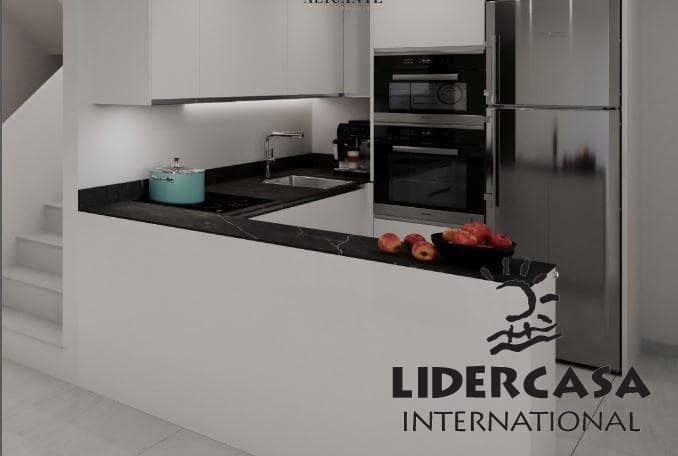 2 quarto Apartamento para venda em Torrevieja com piscina - 285 000 € (Ref: 9450782)