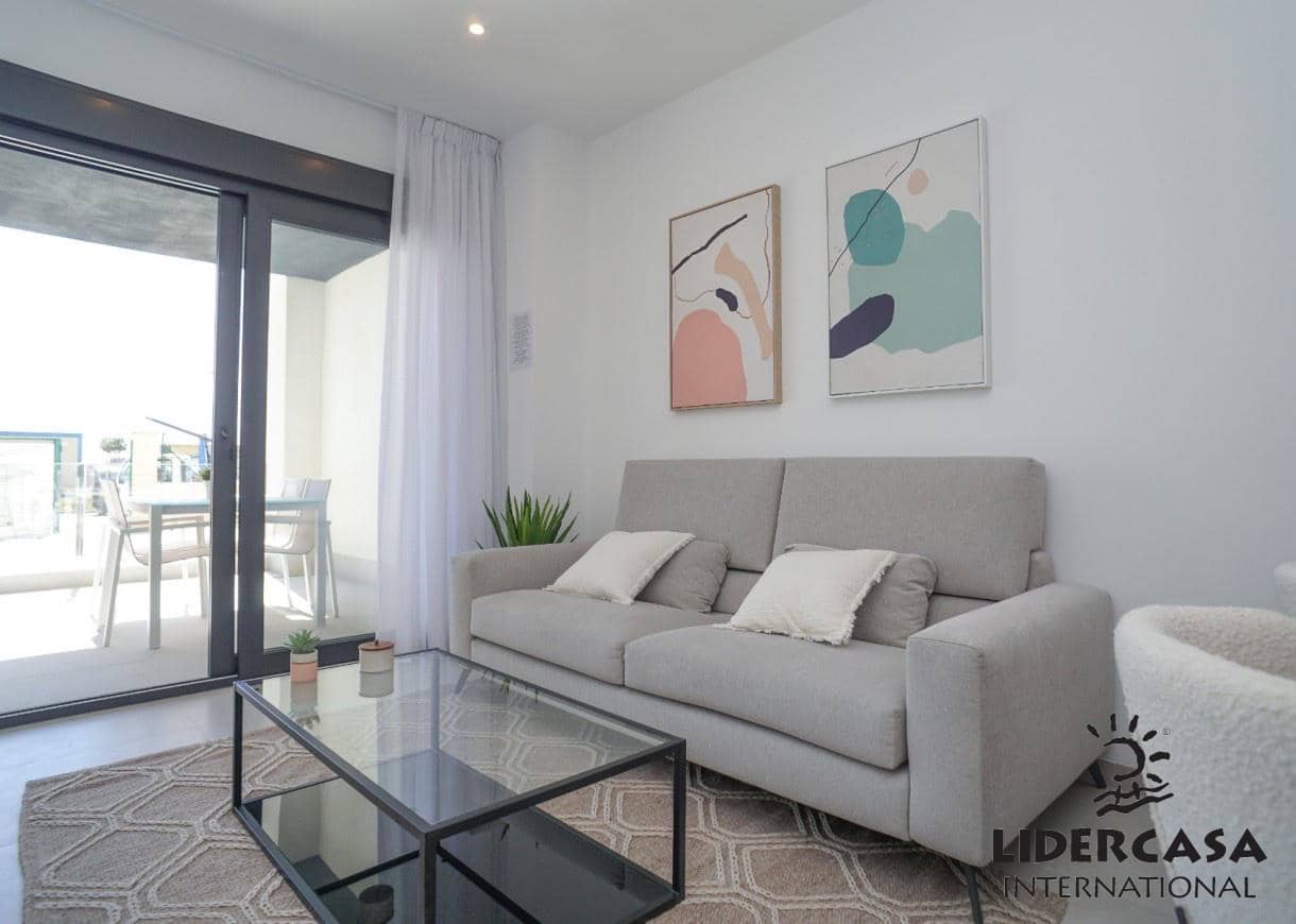 2 quarto Apartamento para venda em Torrevieja com piscina - 285 000 € (Ref: 9450782)