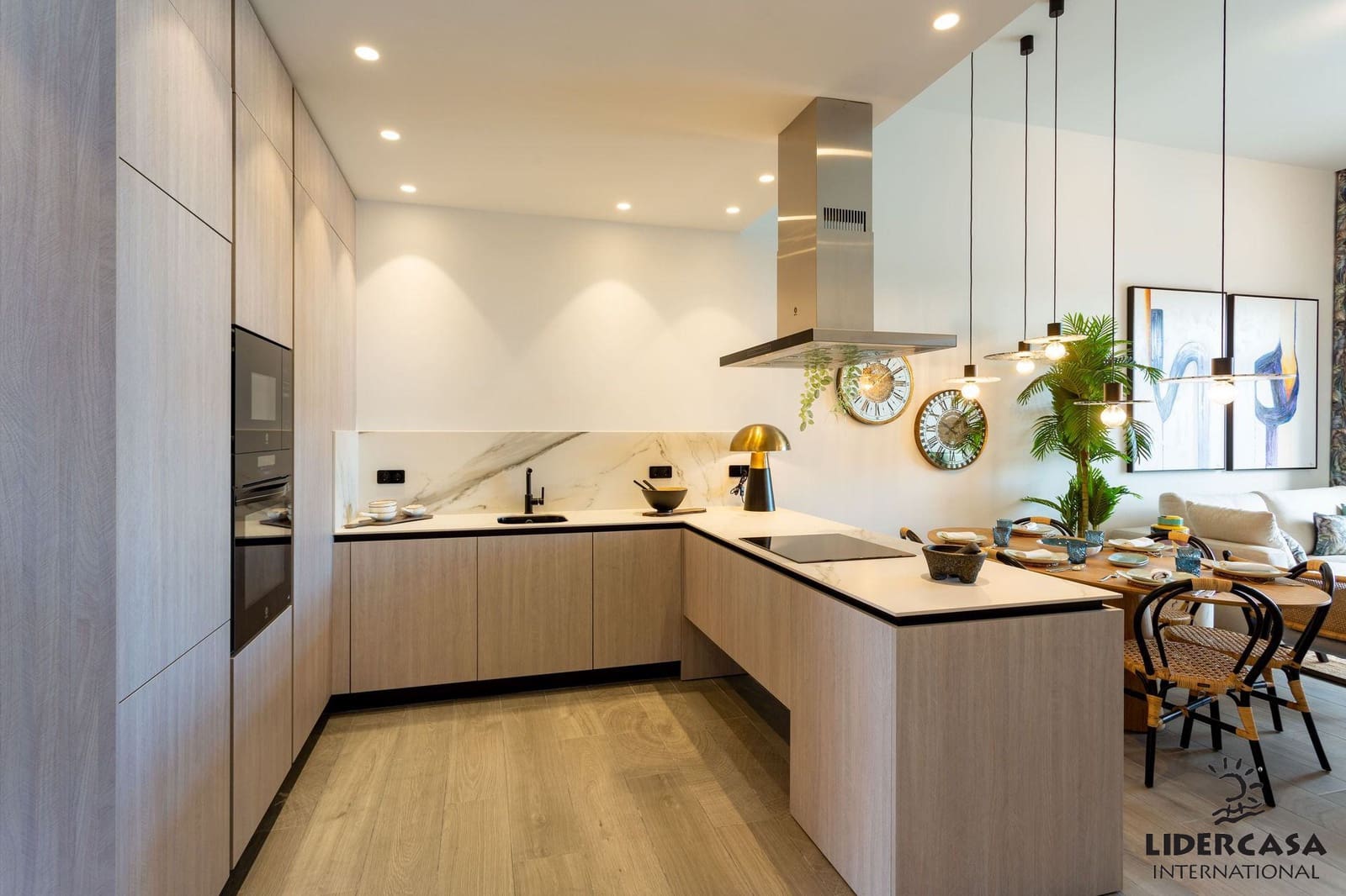 3 slaapkamer Rijtjeshuis te koop in Algorfa met zwembad garage - € 559.000 (Ref: 9450786)