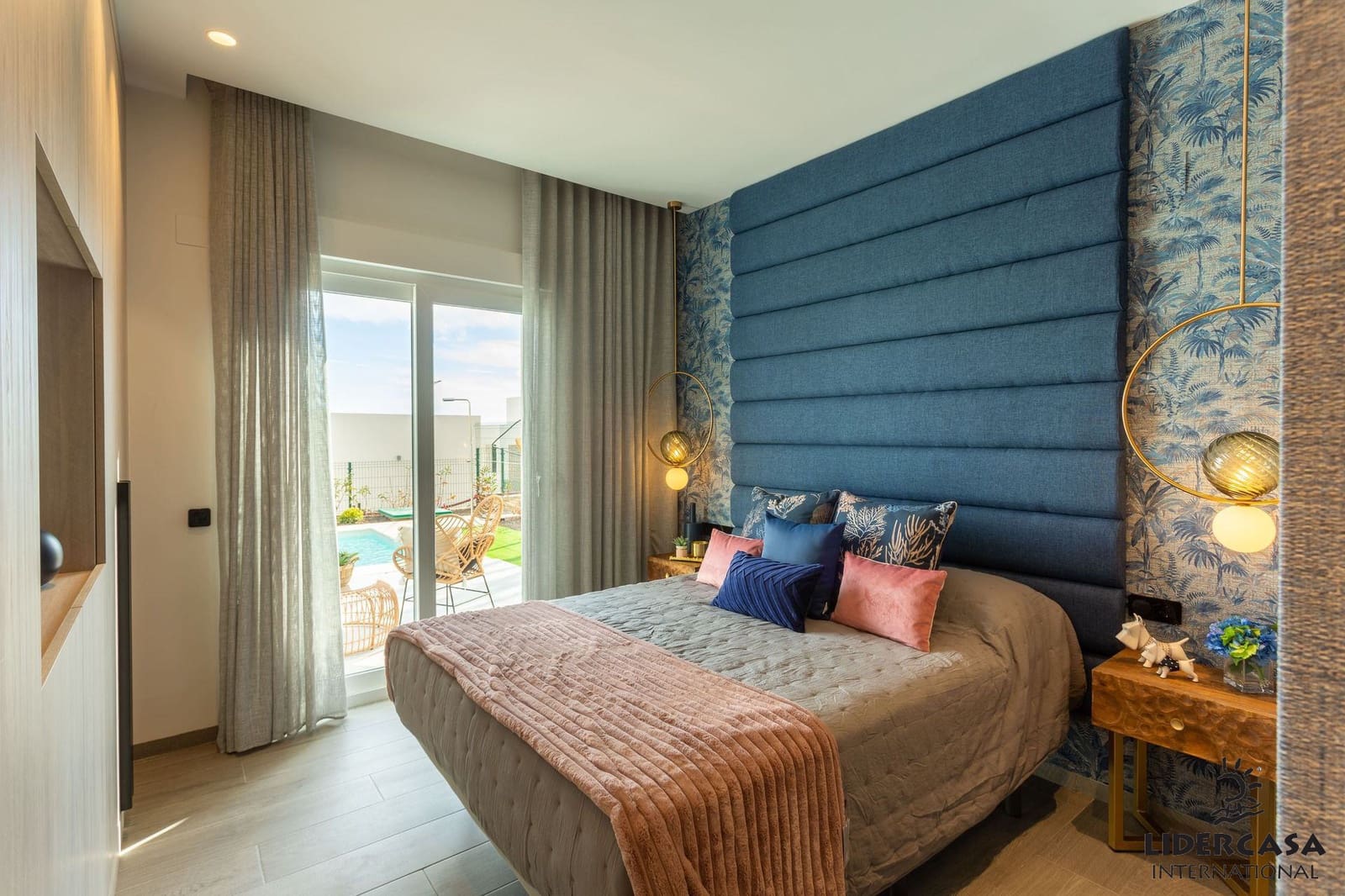 3 slaapkamer Rijtjeshuis te koop in Algorfa met zwembad garage - € 559.000 (Ref: 9450786)