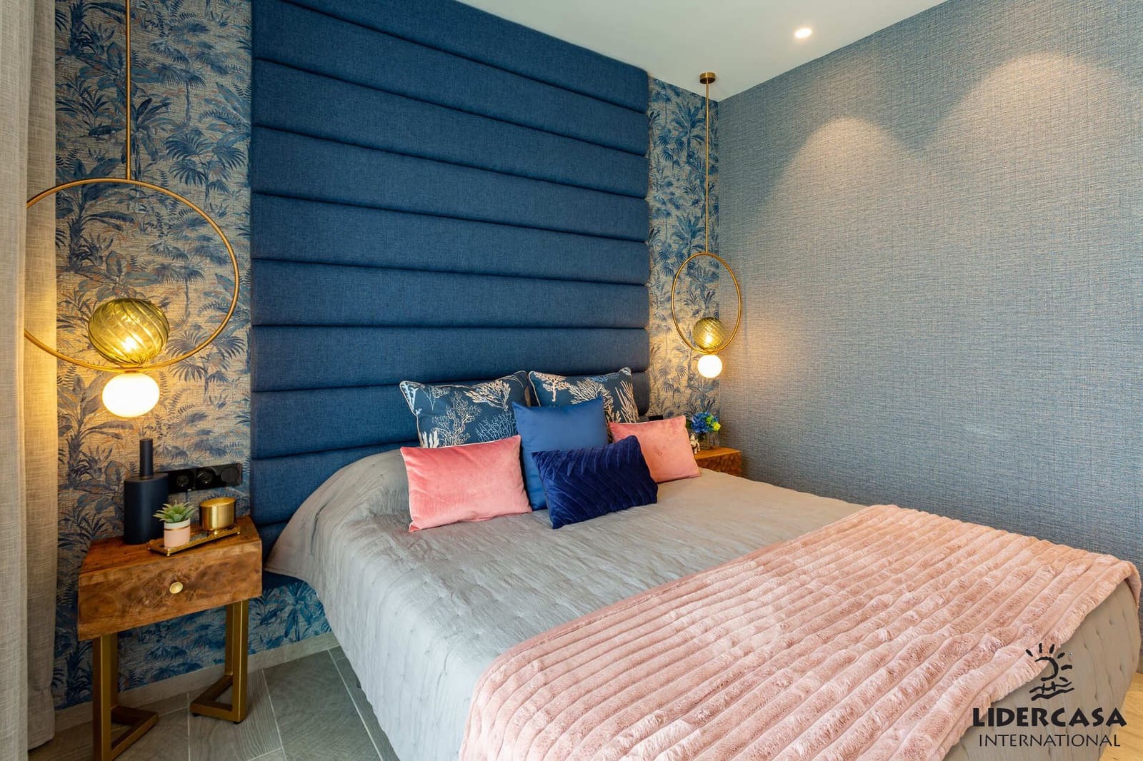 3 slaapkamer Rijtjeshuis te koop in Algorfa met zwembad garage - € 559.000 (Ref: 9450786)